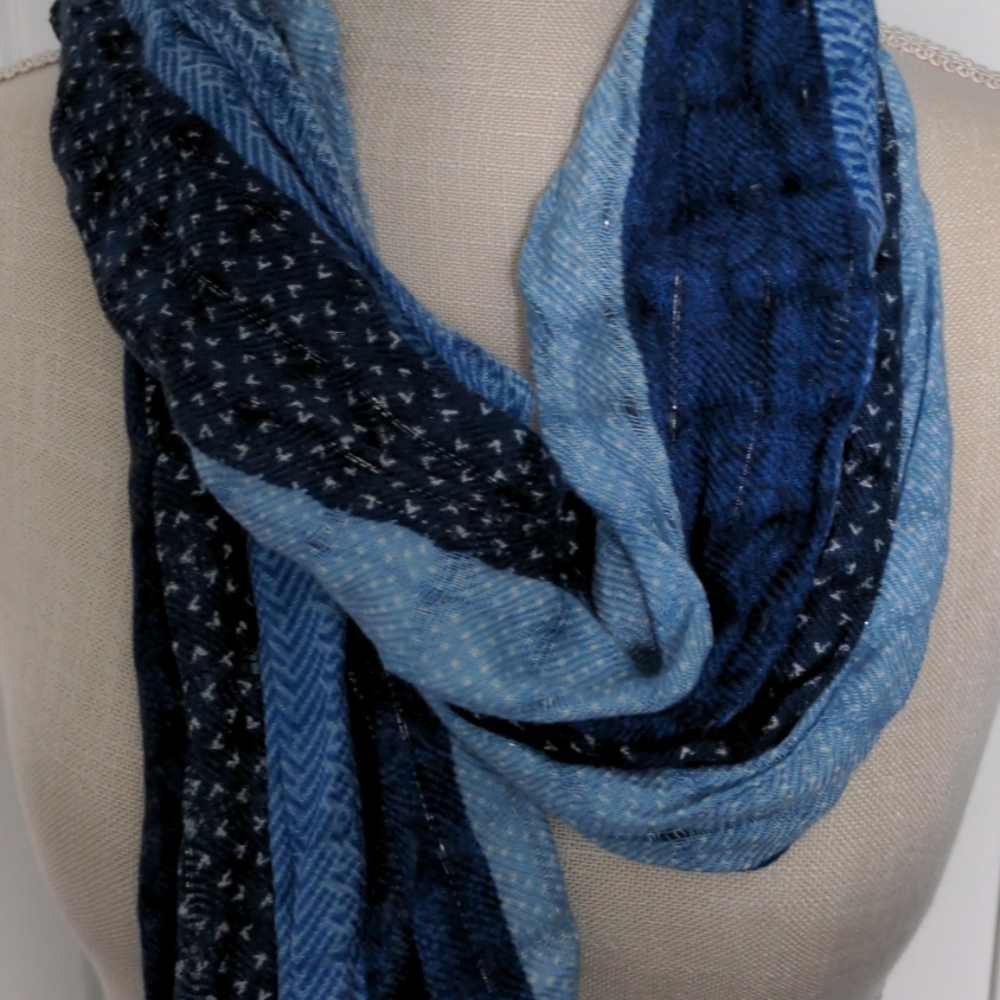 Ladies Scarf - Picture 2 of 6